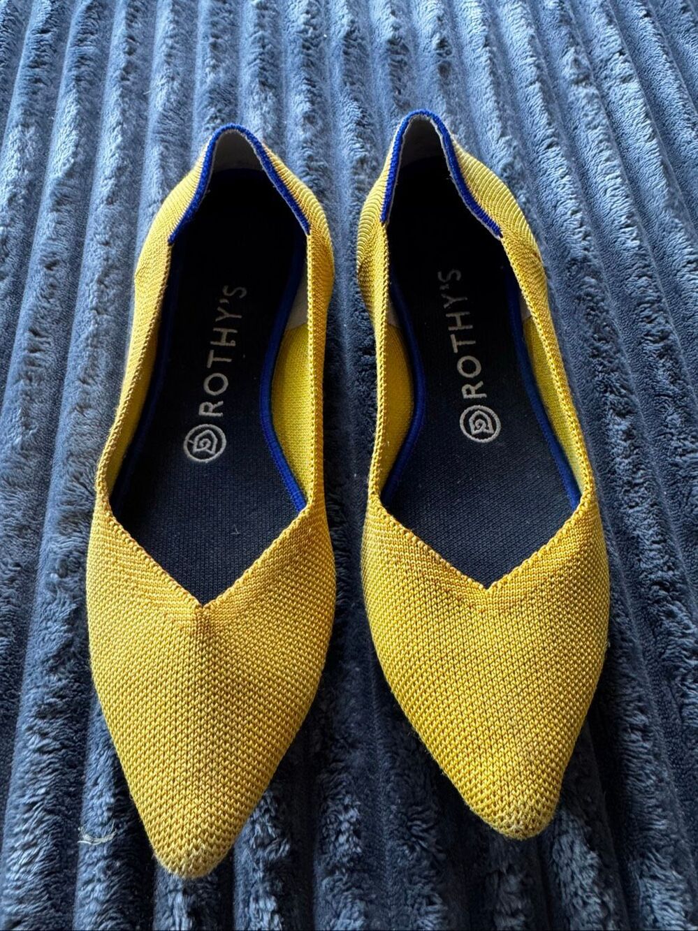 Rothy’s Womens Mustard Flats Size 8